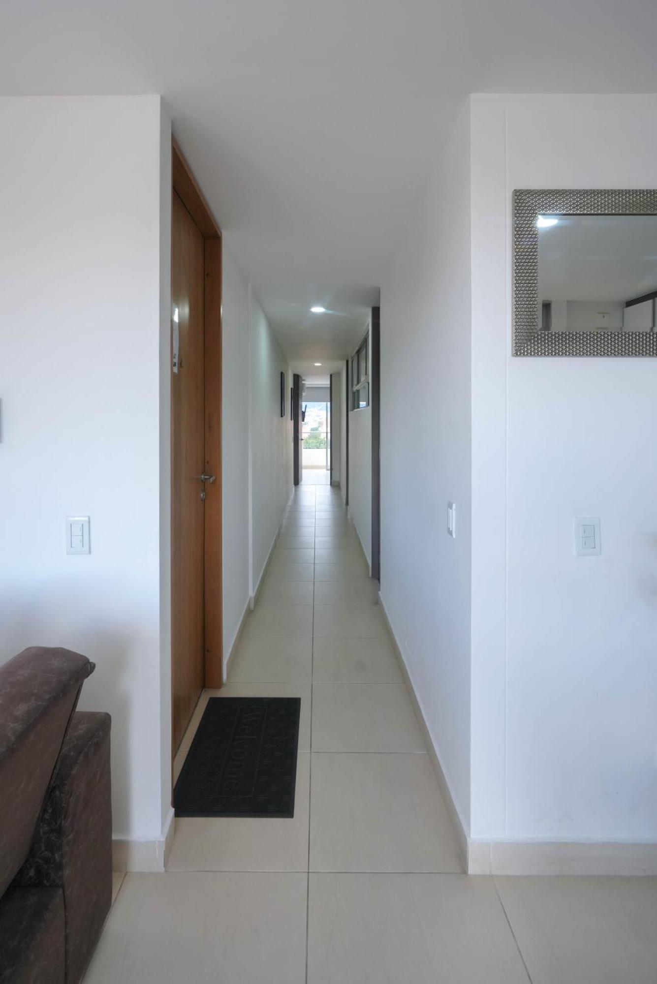Torre Ginebra Apartment